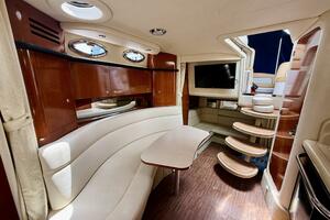 32ft Sea Ray Yacht For Sale