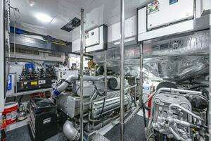 2014 Pershing Pershing 92 thumbnail 32