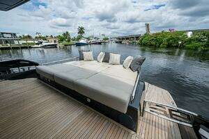 2014 Pershing Pershing 92 thumbnail 4