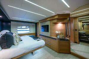 2014 Pershing Pershing 92 thumbnail 14