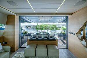 2014 Pershing Pershing 92 thumbnail 5