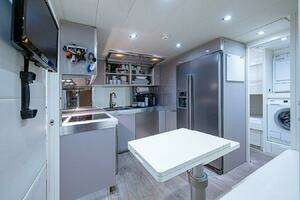 2014 Pershing Pershing 92 thumbnail 28