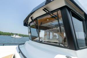 800k    900k OB Stock 8 32ft Targa Yacht For Sale