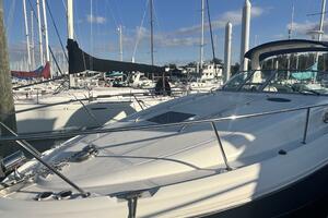 2005 Sea Ray 320 Sundancer