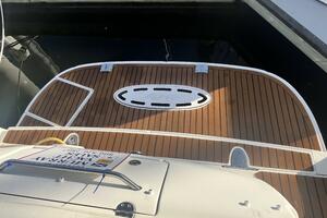 2005 Sea Ray 320 Sundancer