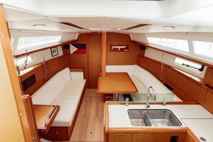 PRIMO 38ft Jeanneau Yacht For Sale