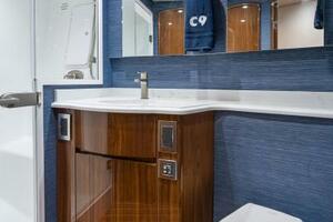 2021 Viking 54 Convertible HAMMERHEADS Master Stateroom Head