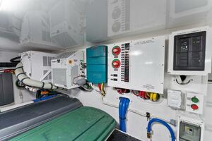 2021 Viking 54 Convertible HAMMERHEADS Engine Room