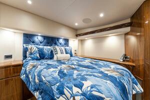 2021 Viking 54 Convertible HAMMERHEADS Stateroom