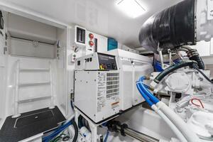 2021 Viking 54 Convertible HAMMERHEADS Engine Room
