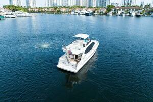 47ft Ferretti Yachts Yacht For Sale