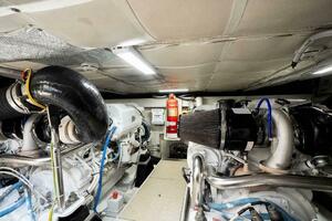 47ft Ferretti Yachts Yacht For Sale