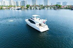 47ft Ferretti Yachts Yacht For Sale