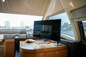 47ft Ferretti Yachts Yacht For Sale