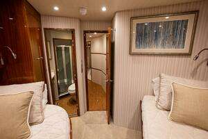 2021 Viking 72 Enclosed Bridge thumbnail 25
