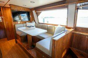 2021 Viking 72 Enclosed Bridge thumbnail 12