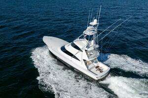 2021 Viking 72 Enclosed Bridge thumbnail 57