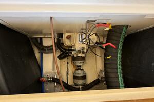 Landfall 33ft Greenline Yacht For Sale