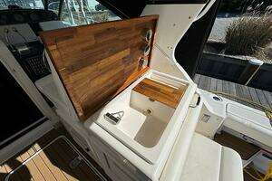 2000 Tiara Yachts 3500 Open thumbnail 12