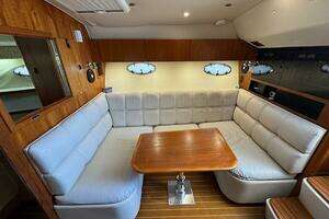 2000 Tiara Yachts 3500 Open thumbnail 25