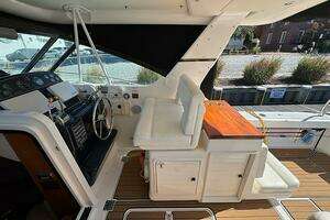 2000 Tiara Yachts 3500 Open thumbnail 11