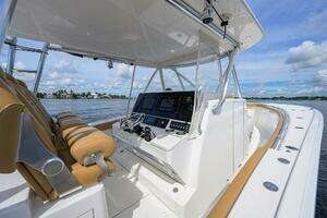 2018 Buddy Davis 42 Center Console thumbnail 3