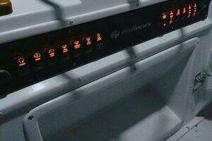 1990 Hatteras 45 Convertible thumbnail 6