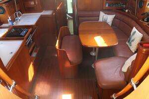 2001 Beneteau 411 thumbnail 18