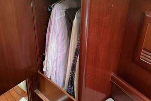 2004 Beneteau 423 thumbnail 46