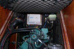 2004 Beneteau 423 thumbnail 56