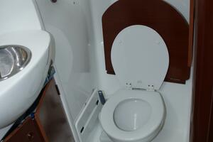 Blue Moon 42ft Beneteau Yacht For Sale