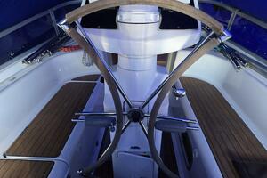 Luthien 42ft Jeanneau Yacht For Sale