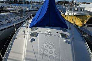 Luthien 42ft Jeanneau Yacht For Sale