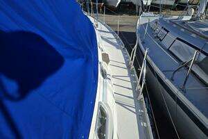 Luthien 42ft Jeanneau Yacht For Sale