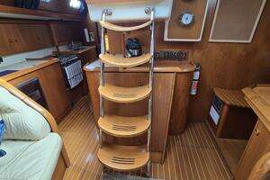 Luthien 42ft Jeanneau Yacht For Sale