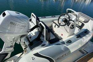 1997 Sea Ray Sundancer thumbnail 10