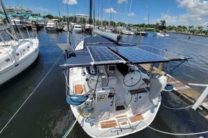 Slip Aweigh 49ft Hunter Yacht For Sale