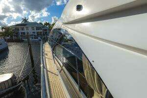 2023 Azimut S6 Sport-Fly thumbnail 9