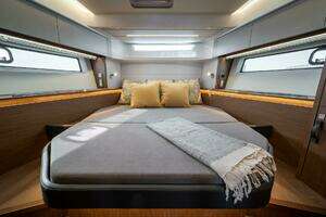 42ft Beneteau Yacht For Sale