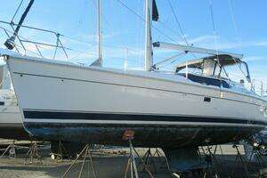 2007 Hunter 45 CC thumbnail 1