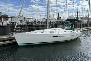 36ft Beneteau Yacht For Sale