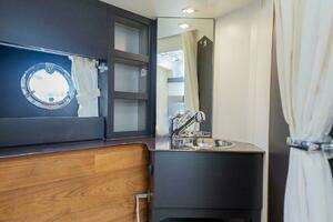 2014 Cranchi M 44 HT thumbnail 14