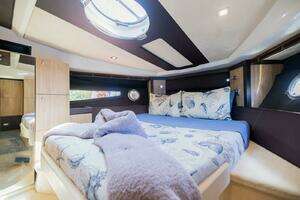 2014 Cranchi M 44 HT thumbnail 12