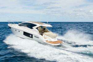 2014 Cranchi M 44 HT thumbnail 2