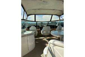 2004 Carver 466 Motor Yacht thumbnail 14