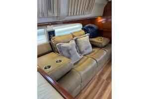 Luxurious interior of 2004 Carver 466 Motor Yacht with plush