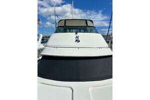 2004 Carver 466 Motor Yacht thumbnail 29