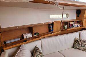 2014 Jeanneau 379 thumbnail 32
