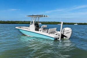 20ft Boston Whaler Yacht For Sale