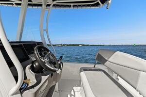 20ft Boston Whaler Yacht For Sale